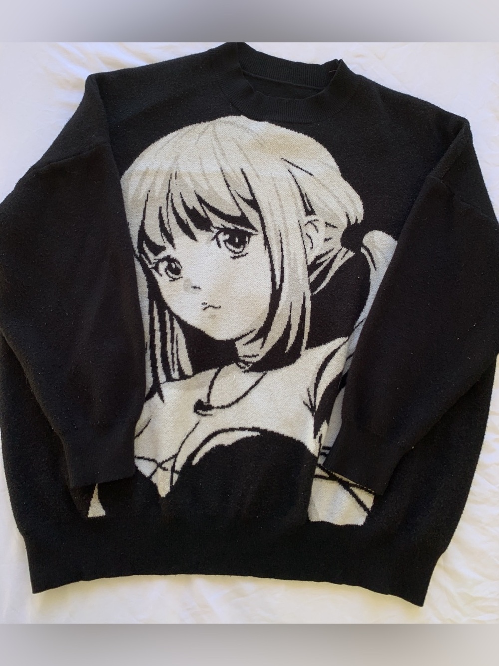 Anime Graphic Crewneck Sweater in Black & White